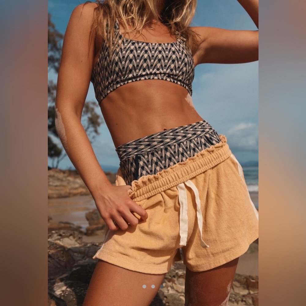 Atmosea Sunset Terry Surf Shorts Peachy, size XS, like new!